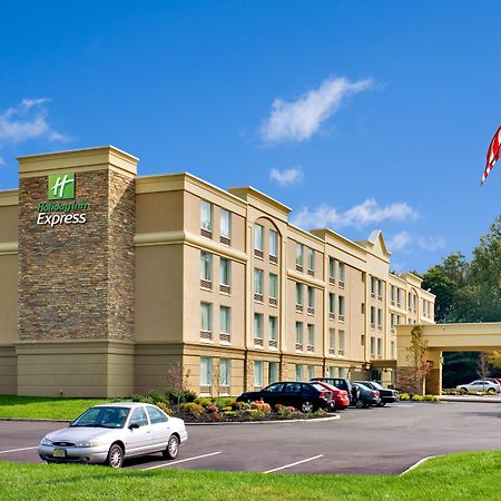 Holiday Inn Express & Suites West Long Branch - Eatontown By Ihg Екстериор снимка