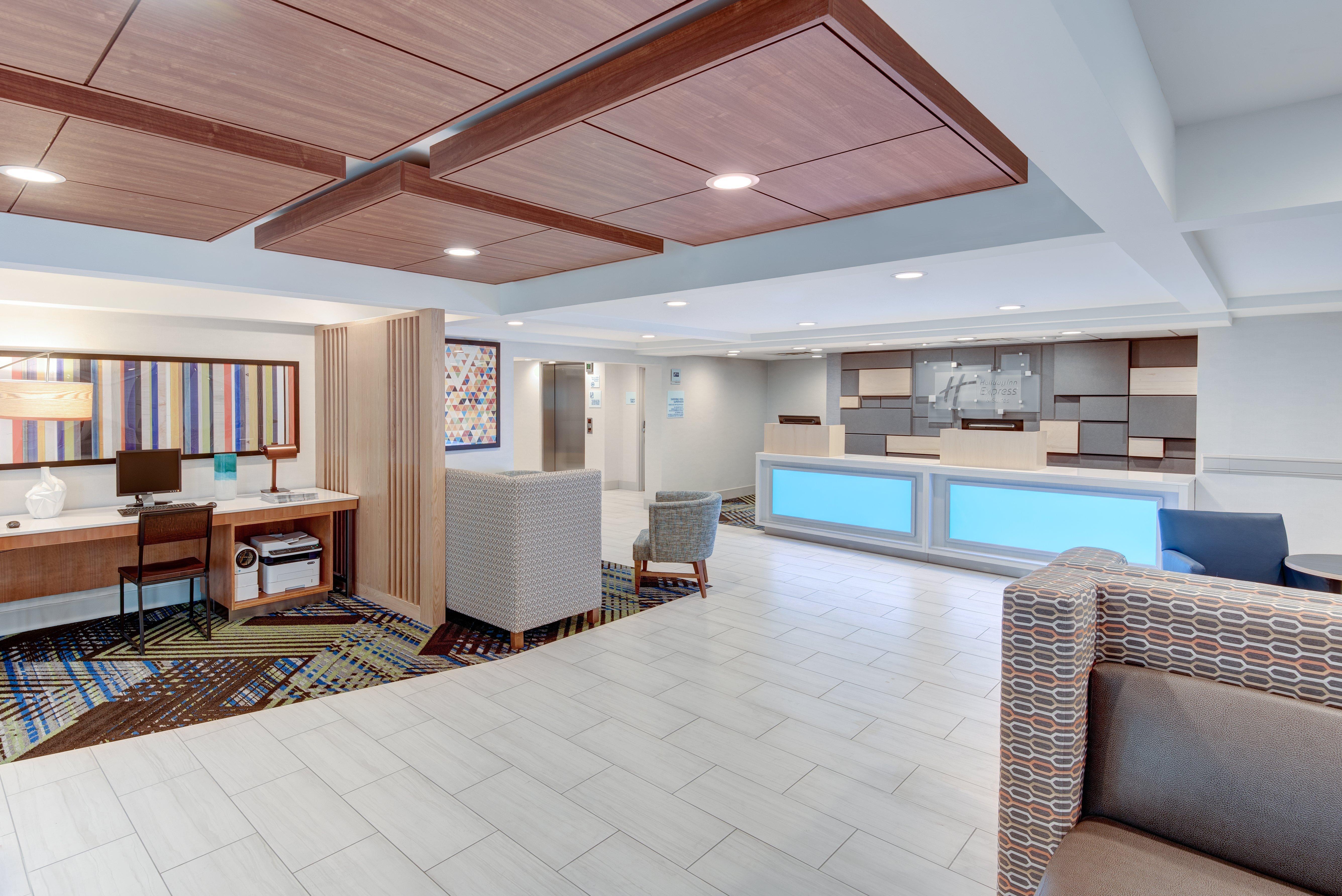 Holiday Inn Express & Suites West Long Branch - Eatontown By Ihg Екстериор снимка