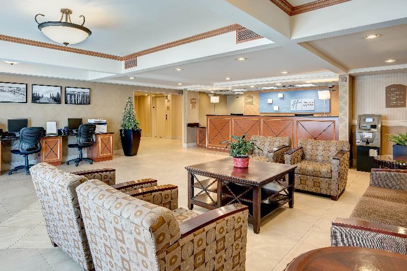 Holiday Inn Express & Suites West Long Branch - Eatontown By Ihg Екстериор снимка