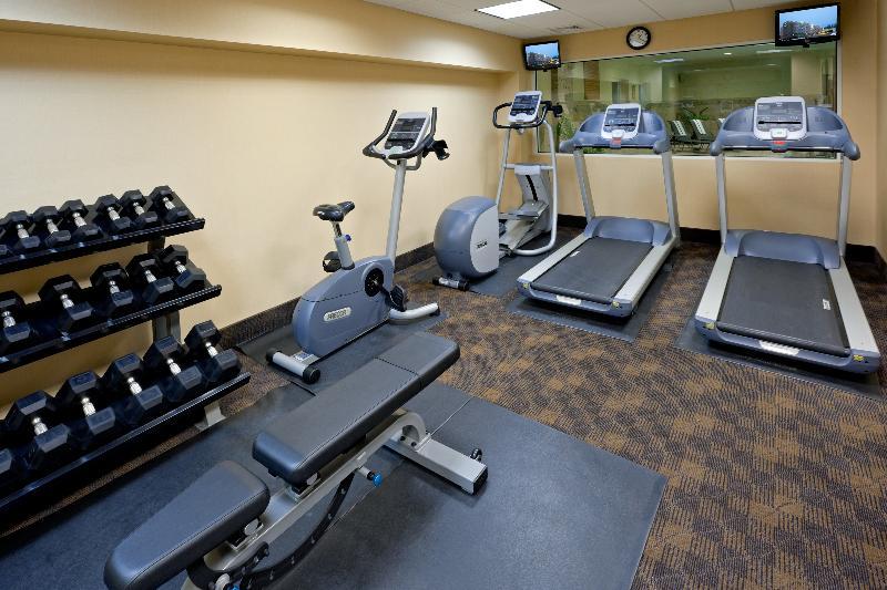 Holiday Inn Express & Suites West Long Branch - Eatontown By Ihg Екстериор снимка