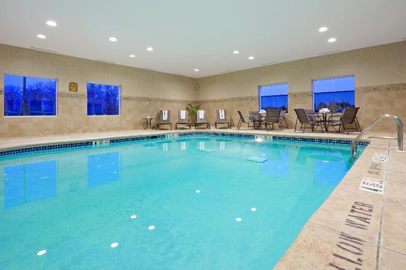 Holiday Inn Express & Suites West Long Branch - Eatontown By Ihg Екстериор снимка