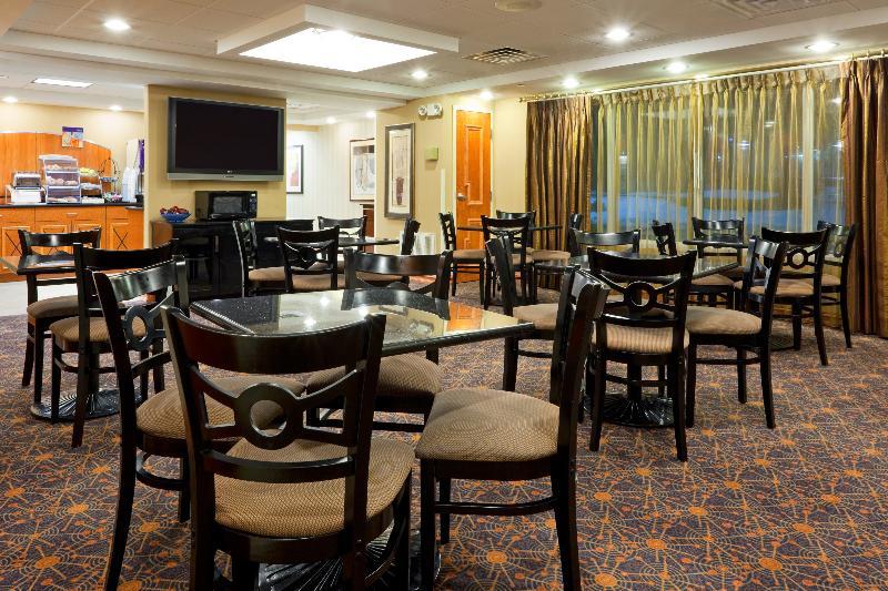 Holiday Inn Express & Suites West Long Branch - Eatontown By Ihg Екстериор снимка